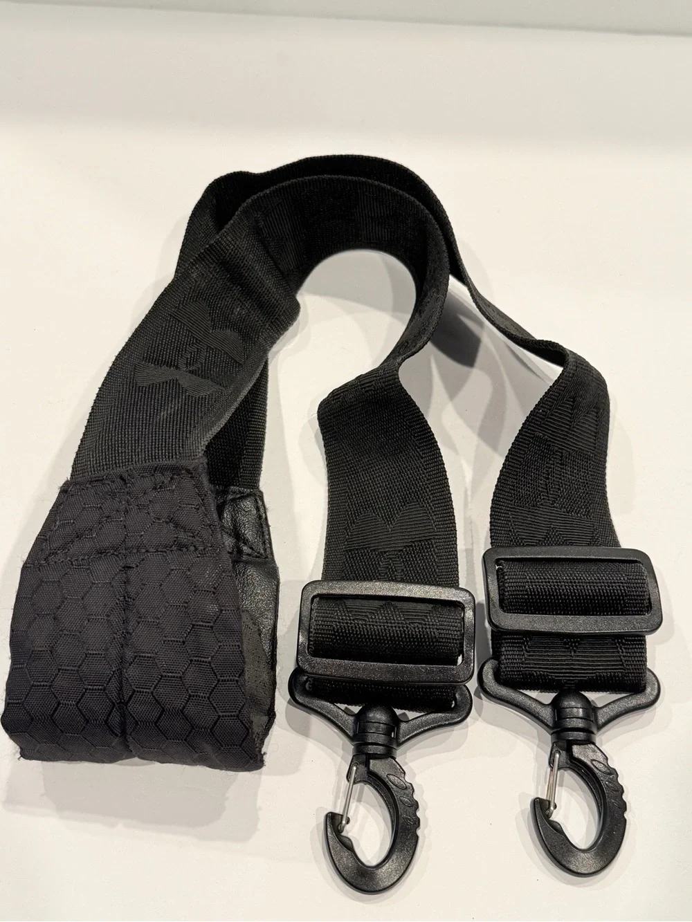 Under Armour Black Adjustable Shoulder Strap for Laptop Bags